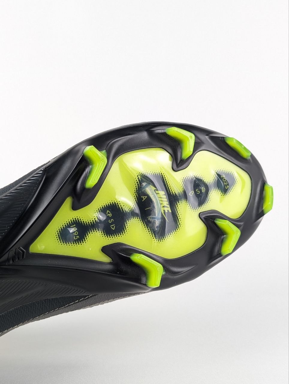 NikE Mercurial Superfly 10 Elite SE FG Air Max 95 Neon